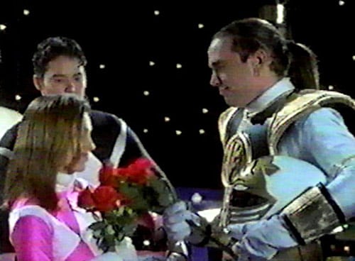 Tommy-Oliver-and-Kimberly-Hart-the-power-rangers-32622442-500-368